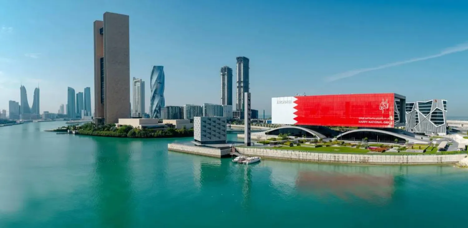 أكدت وزيرة السياحة في البحرين، فاطمة الصيرفي، أن المملكة تواصل ترسيخ مكانتها بوصفها وجهةً سياحيةً بحريةً وثقافيةً في المنطقة، مدفوعةً باستراتيجية القطاع (2022 - 2026) التي تركّز على رفع مساهمة السياحة في الناتج المحلي الإجمالي، والتوسُّع في الشراكات مع القطاع الخاص.