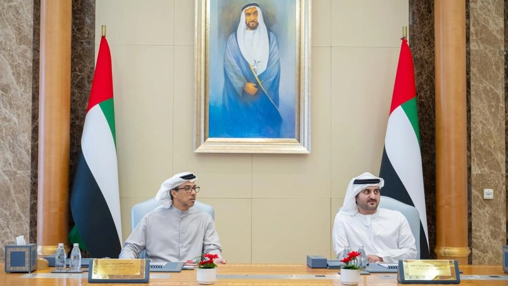 أعلنت كل من وزارة المالية ومالية دبي تنفيذ أول معاملة مالية حكومية في الدولة باستخدام الدرهم الرقمي، وذلك بالتعاون مع مصرف الإمارات المركزي.