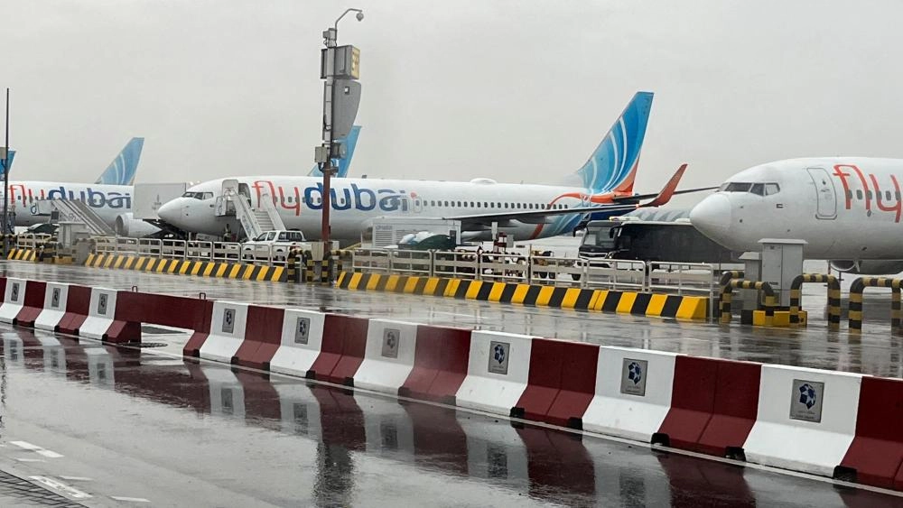 شركة إيرباص تتجه فيما يبدو للتفوق على بوينغ وانتزاع الحصة الأكبر من طلبية طائرات كبيرة من فلاي دبي خلال معرض دبي للطيران،