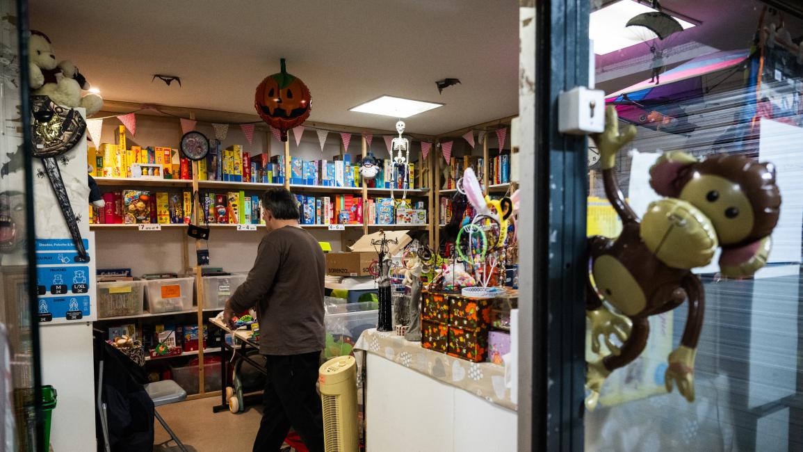 افتُتح أمس الاول الأحد أول متجر بقالة آلي بالكامل في أوروبا، يعمل بالذكاء الاصطناعي، في مقرّ شركة "إس تي مايكروإلكترونيكس" (شركة فرنسية إيطالية متخصّصة في صناعة الإلكترونيات) في بلدية كرولاس،