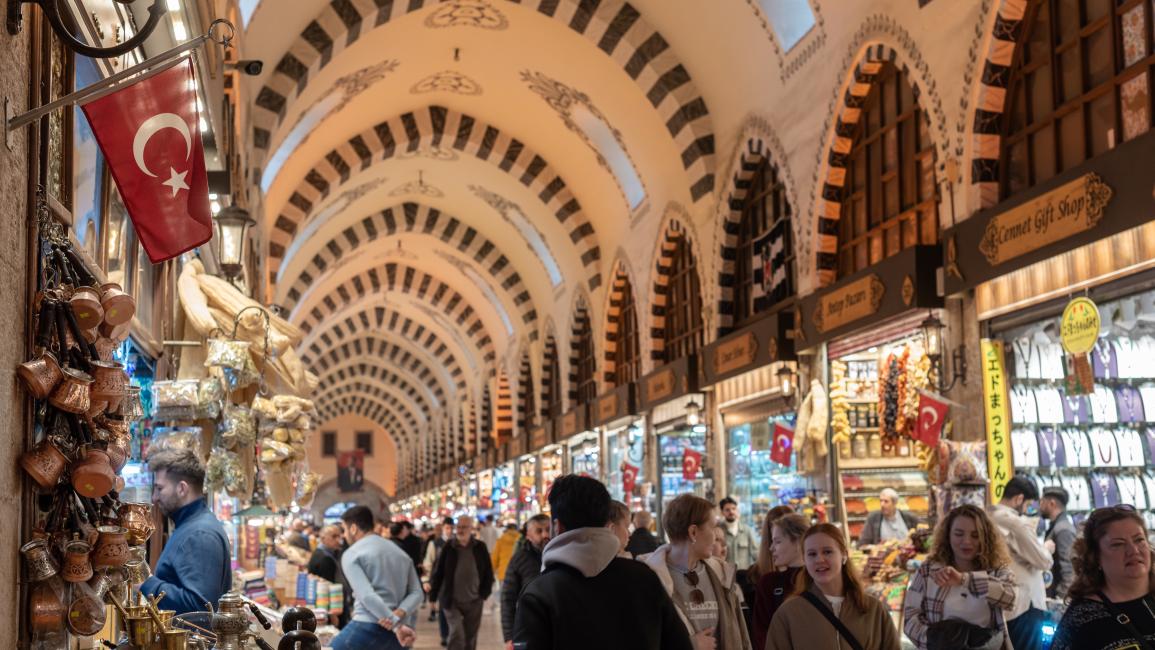 وأعلنت هيئة الإحصاء التركية رسمياً أن معدل إعادة التقييم سيبلغ 25.49% لعام 2026، وهو المعدل الذي يحدد بموجبه مقدار الزيادات في الضرائب والرسوم والعقوبات المالية مع بداية العام الجديد،