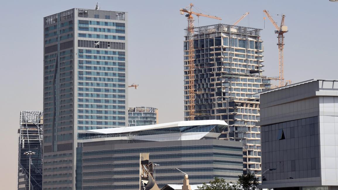 تشهد سوق المكاتب في السعودية ارتفاعاً ملحوظاً في وتيرة الطلب وأسعار الإيجارات خلال عام 2025، وسط أرقام قياسية في نسب الإشغال وصلت إلى 98% ونمو سنوي في إيجارات الفئة الممتازة يتجاوز 10%، حسب بيانات رسمية