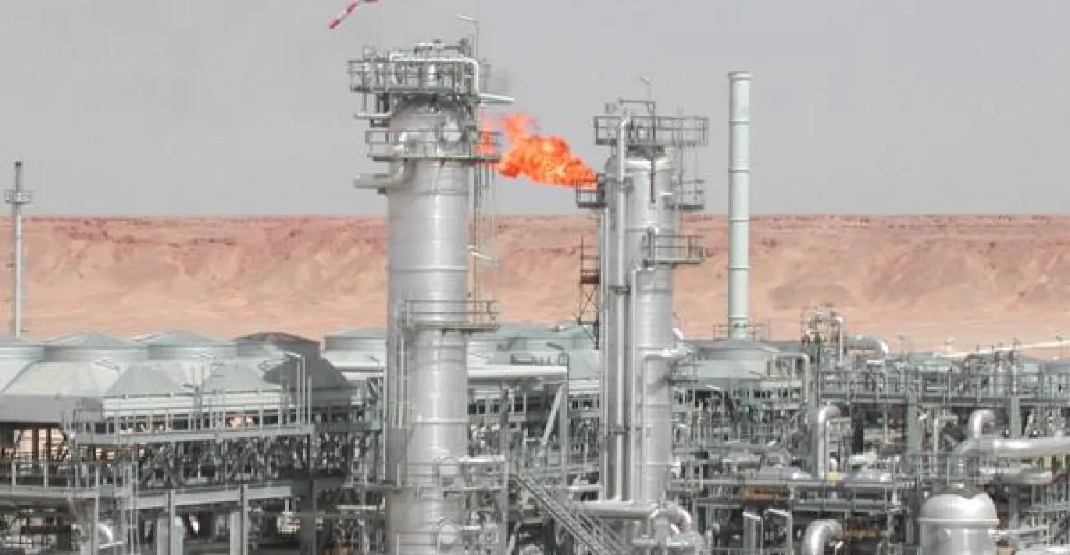 أظهر تقرير حكومي جزائري أنّ صناعة الغاز الطبيعي المُسال في البلاد واجهت صعوبات في رفع الإنتاج خلال الربع الثاني من السنة الجارية بنمو سالب، تزامناً مع ارتفاع محدود في إنتاج البلاد من المحروقات بالفترة ذاتها.