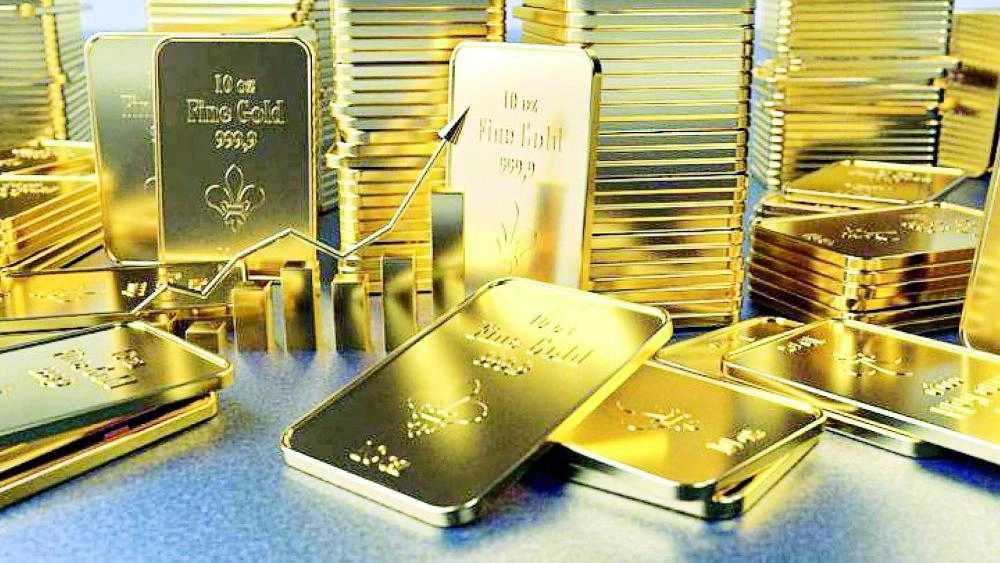 بعد يوم على تجاوز الأونصة عتبة 4700 دولار، تألق الذهب مجدداً الأربعاء، وسطع بريق الأونصة فوق 4800 دولار للمرة الأولى في تاريخه، مع تصاعد التوتر الجيوسياسي وجملة التهديدات التي أطلقها الرئيس الأمريكي دونالد ترامب بشأن غرينلاند، مما أدى إلى تعزيز الطلب على الملاذ الآمن