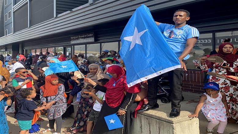 قال وزير الخزانة الأميركي سكوت بيسنت، الجمعة، إنّ وزارة الخزانة تستهدف الشركات التي يستخدمها أميركيون لإرسال حوالات مالية إلى أفراد عائلاتهم في الخارج، في وقت تصعّد فيه إدارة الرئيس دونالد ترامب التحقيقات في قضايا الاحتيال داخل المجتمع الصومالي في مينيسوتا.