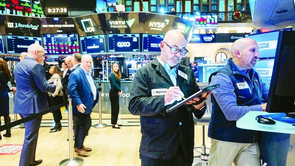 من المتوقع أن يكون اجتماع مجلس الاحتياطي الفيدرالي، المقرر هذا الأسبوع، أحد أكثر اجتماعات البنك المركزي الأمريكي إثارة للجدل منذ سنوات، ويركز المستثمرون على مدى انقسام صناع السياسات بشأن خفض أسعار الفائدة المتوقع وما سيشير إليه رئيس المجلس جيروم باول بشأن الطريق إلى الأمام.