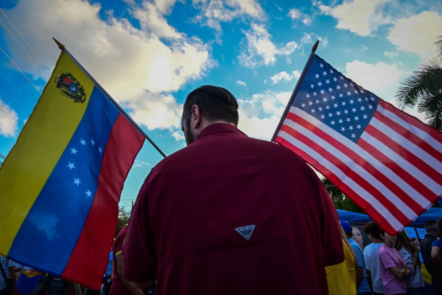 ربما تجاهلت الأسواق التحرك الجريء للولايات المتحدة باعتقال الرئيس الفنزويلي نيكولاس مادورو، غير أن بعض المستثمرين يحذرون من احتمال التقليل من شأن المخاطر الجيوسياسية، في ظل تهديد الرئيس الأميركي دونالد ترمب باتخاذ خطوات إضافية في منطقة الأميركتين.