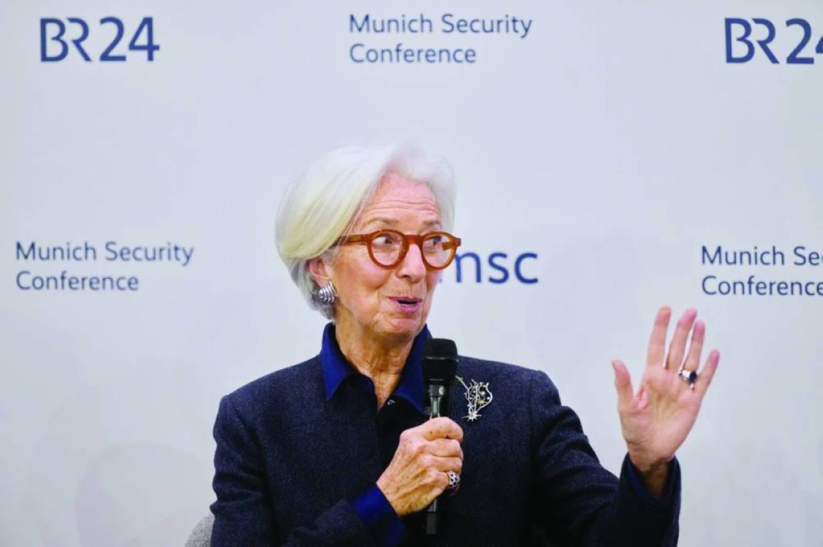 رأت رئيسة البنك المركزي الأوروبي، كريستين لاجارد، أن إنشاء حوافز للاستثمار في أوروبا يعد نهجاً أفضل من فرض الضرائب لمنع تدفقات رؤوس الأموال إلى مناطق أخرى. وقالت خلال حلقة نقاش ضمن مؤتمر ميونخ للأمن إن التطورات الراهنة في الأسواق تظهر اهتمام المستثمرين بتخصيص مزيد من رؤوس الأموال لأوروبا.