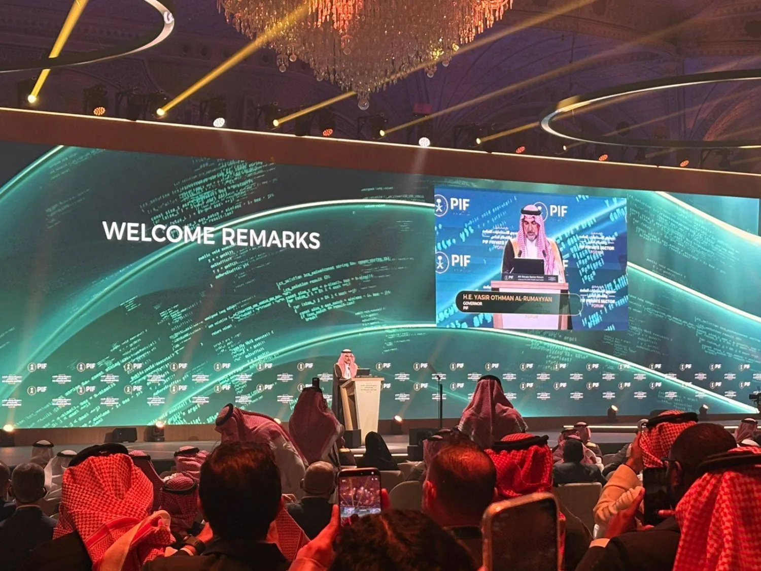 قال محافظ صندوق الاستثمارات العامة ياسر الرميان إن إنفاق برامج ومبادرات وشركات «السيادي» على المحتوى المحلي بلغ 591 مليار ريال (157 مليار دولار)، خلال الفترة الممتدة من 2020 إلى 2024، وأن منصة الصندوق للقطاع الخاص وفّرت أكثر من 190 فرصة استثمارية بقيمة تتجاوز 40 مليار ريال (أكثر من 10 مليارات دولار).